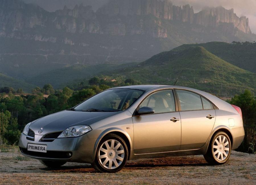  Nissan Primera Hatchback 2002 года  (фото 11 из 15)